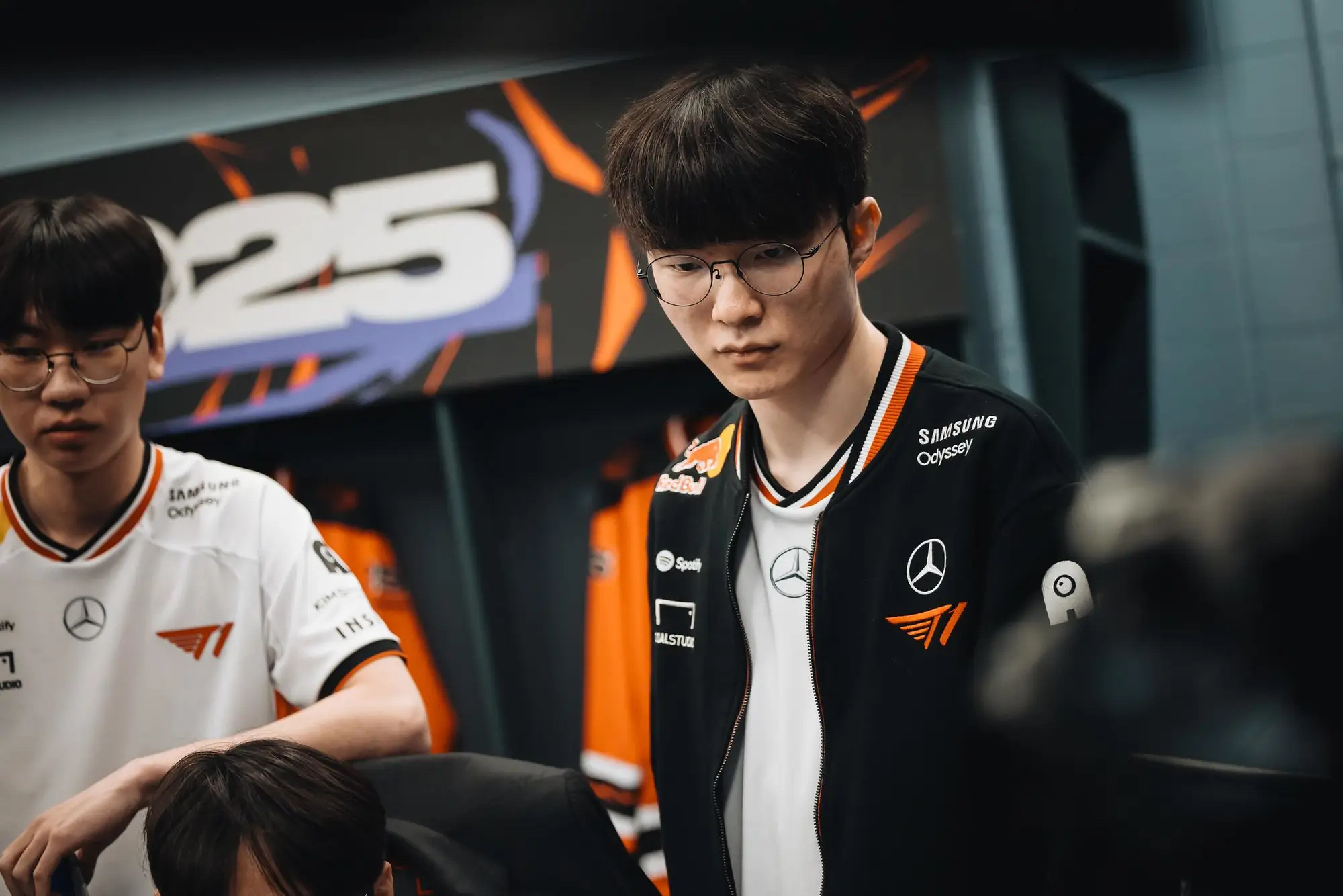 开云-Faker在FPX比赛中回归赛场，势不可挡引发热议！的简单介绍