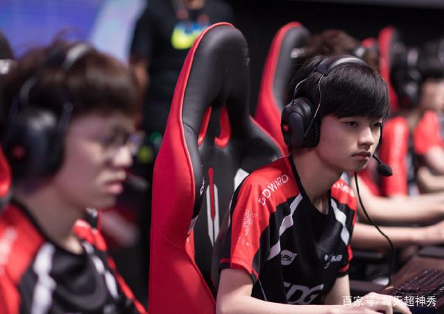 开云体育-包含TheShy爆冷击败澳大利亚队，突破纪录引爆全场！的词条